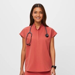 Figs Rafaela top S and Zamora high waisted jogger L set in clay